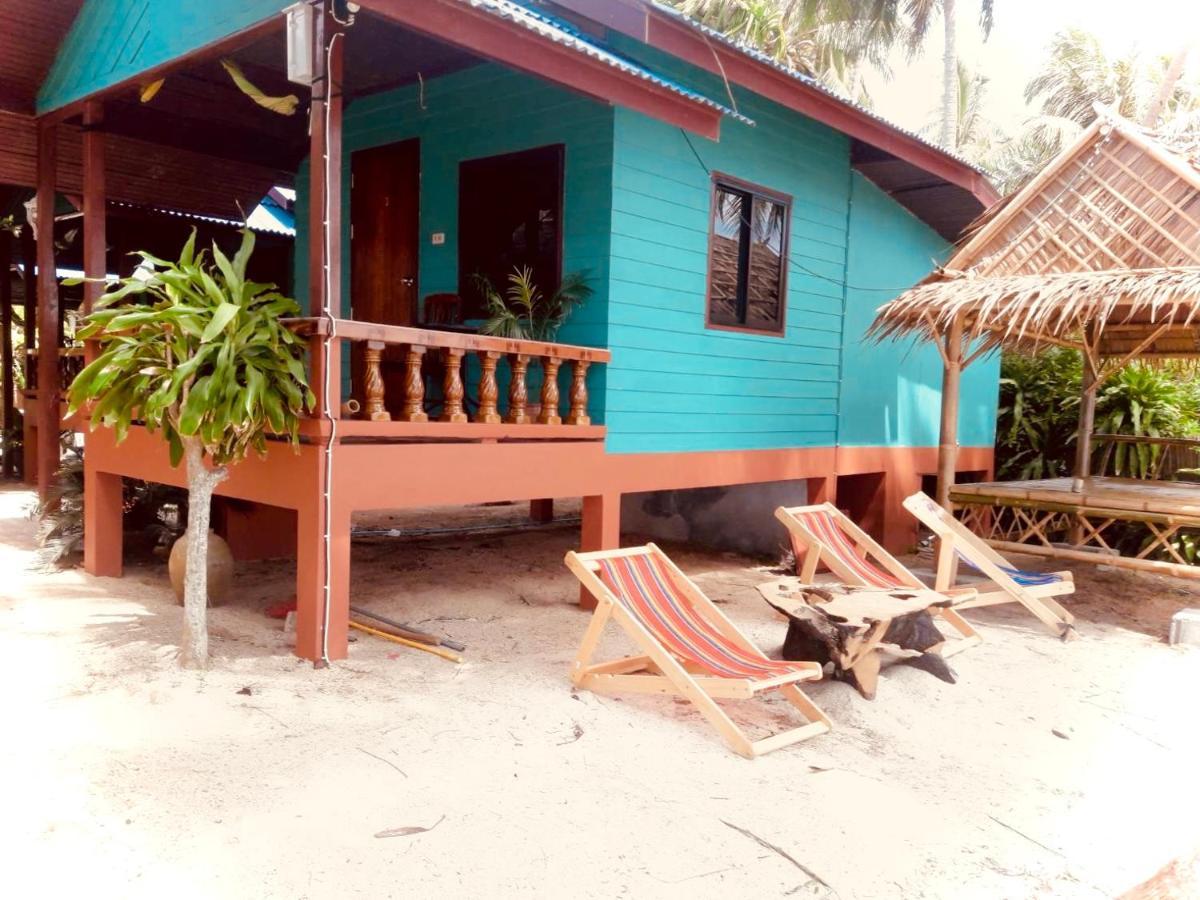 Free Concept Beach Resort Шритану Экстерьер фото